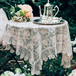 Tablecloths, Linens, etc.
